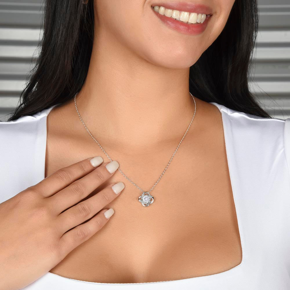 TO MY SISTER SQUEEZED LOVE KNOT NECKLACE GIFT SET